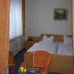 Hotell Zur Winzergenossenschaft 3*