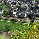 Zur Winzergenossenschaft Hotell