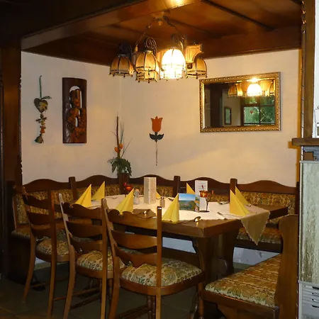 Hotell Zur Winzergenossenschaft