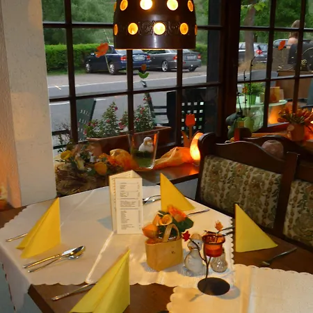 Отель Zur Winzergenossenschaft