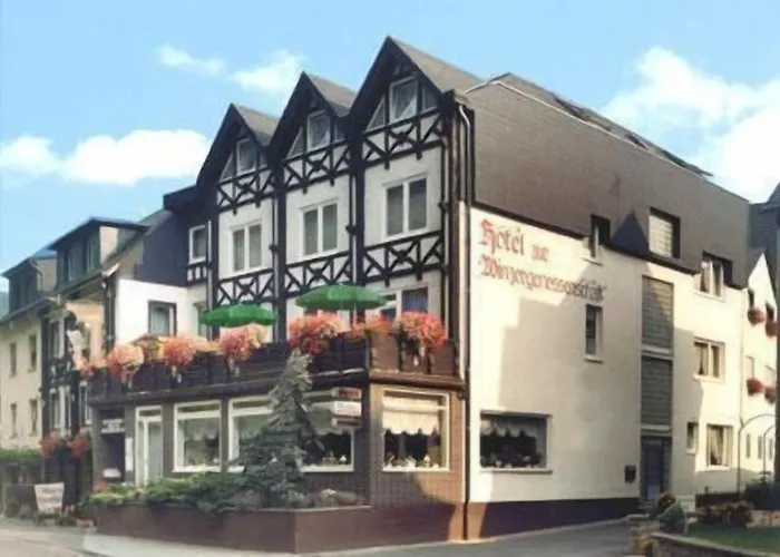 Zur Winzergenossenschaft 3*